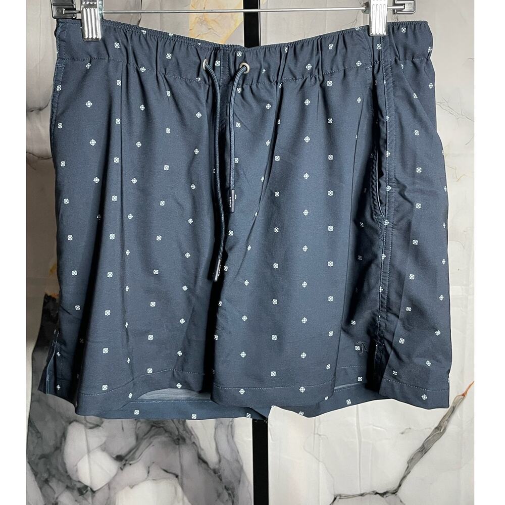 Tailored Athlete Shorts Size Large